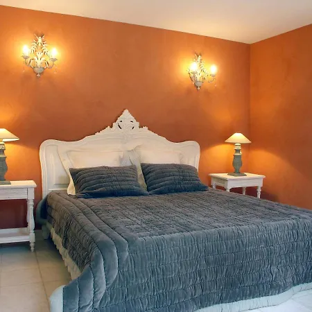 Chateau De Cachard Guest house 4*