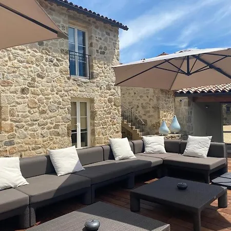 Guest house Chateau De Cachard