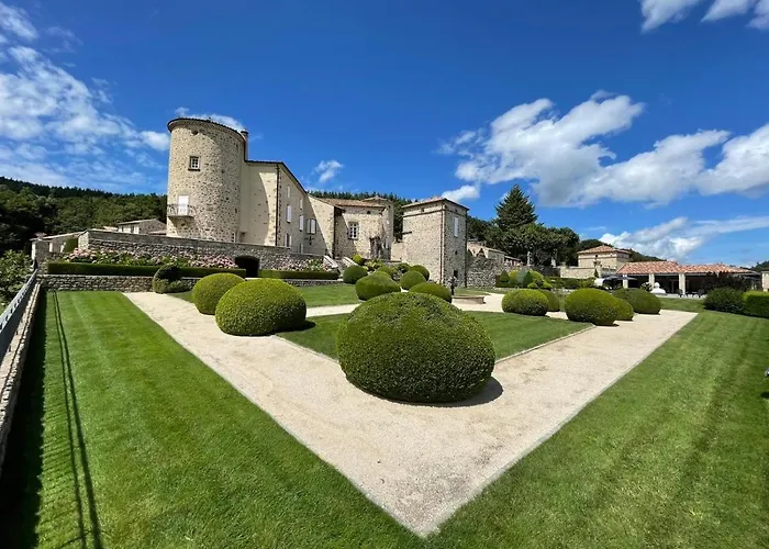 Gasthof Chateau De Cachard 4*