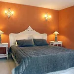 Chateau De Cachard Guest house 4*