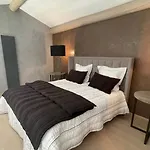 Guest house Chateau De Cachard